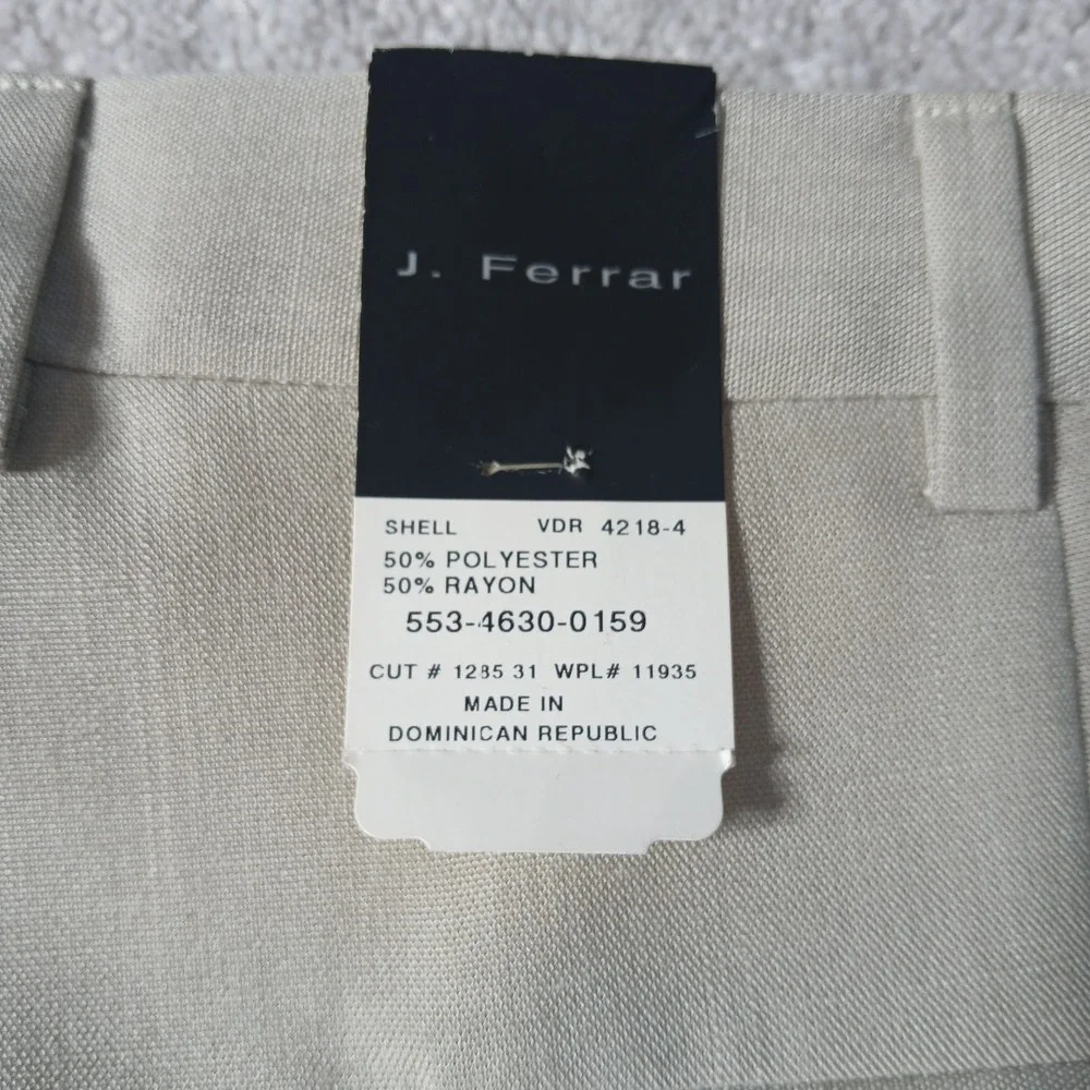 J. Ferrar Tan Suit 2 Piece Set 44S Jacket 2-button Ventless 44x32 Pants NWTS